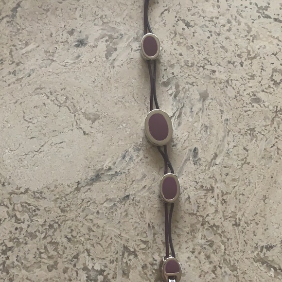 SWAROVSKI string bracelet w/purple crystals 7 1/4” - Picture 4 of 4